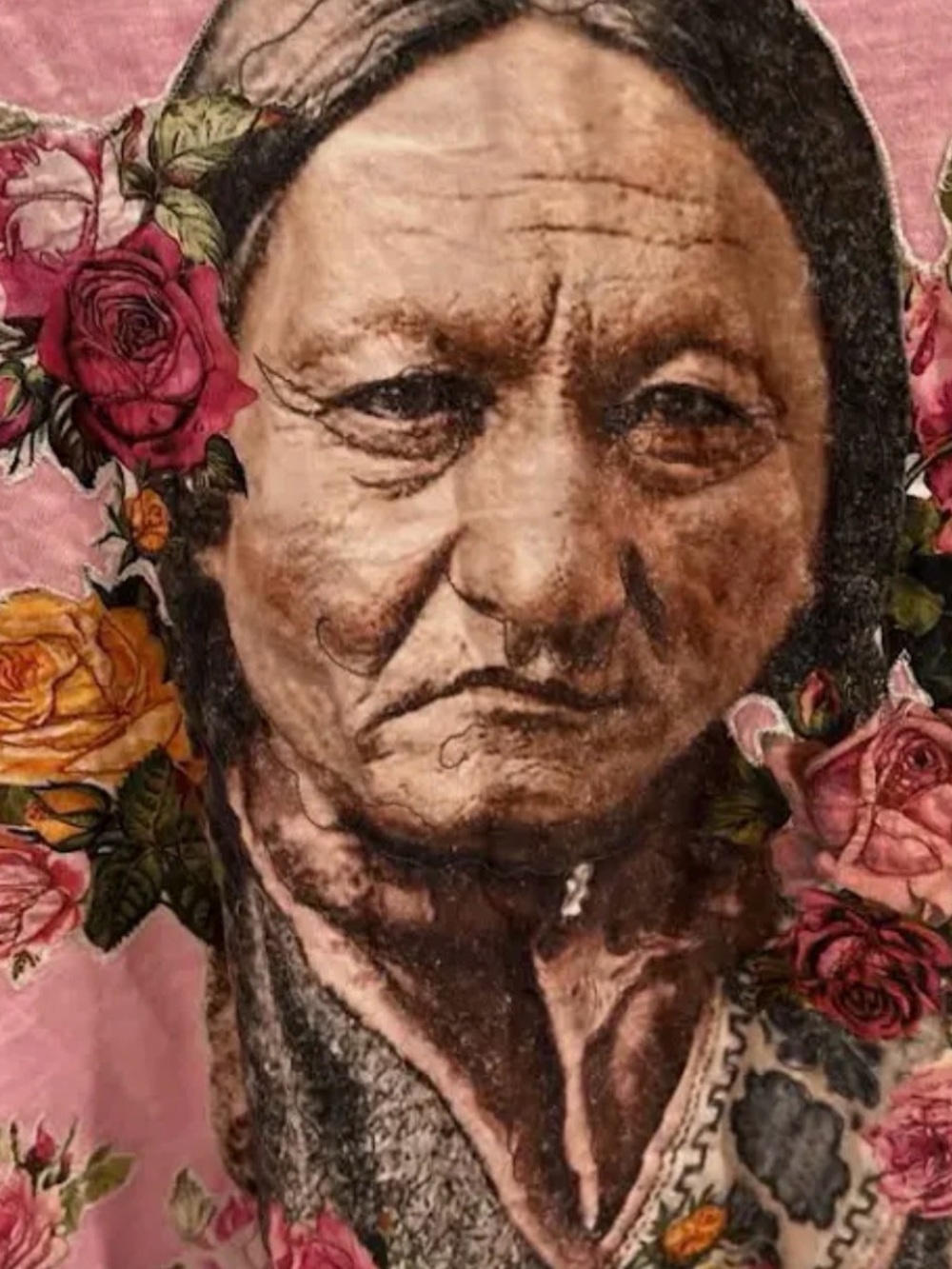 RARE NWT Magnolia Pearl Applique Sitting Bull T-Shirt - Picture 9 of 12